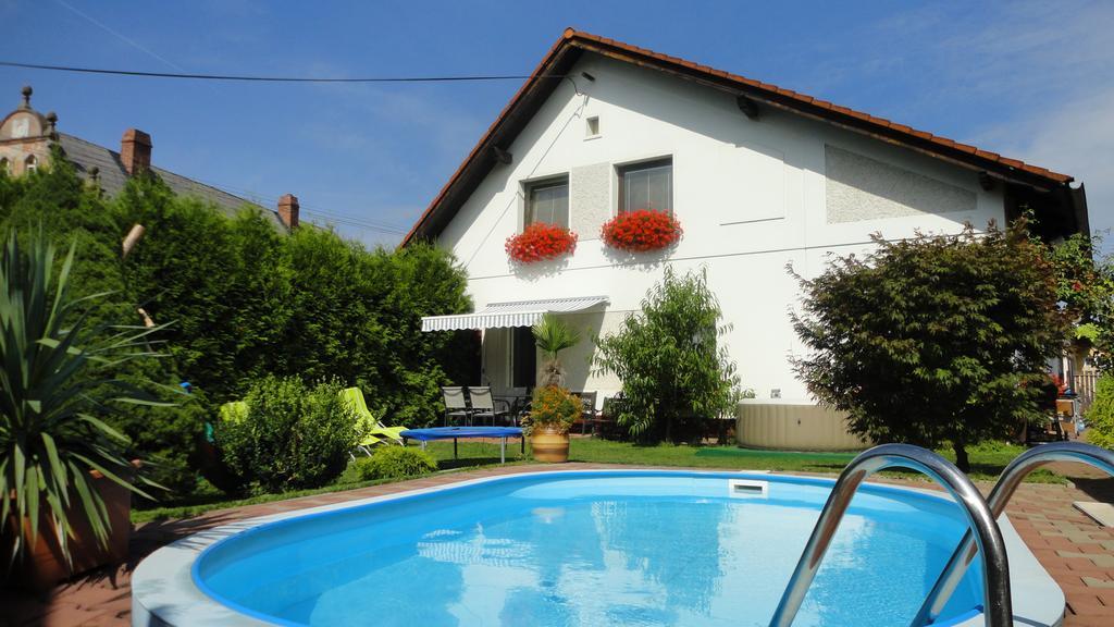 Holiday House Moravkovi Horni Branna 外观 照片